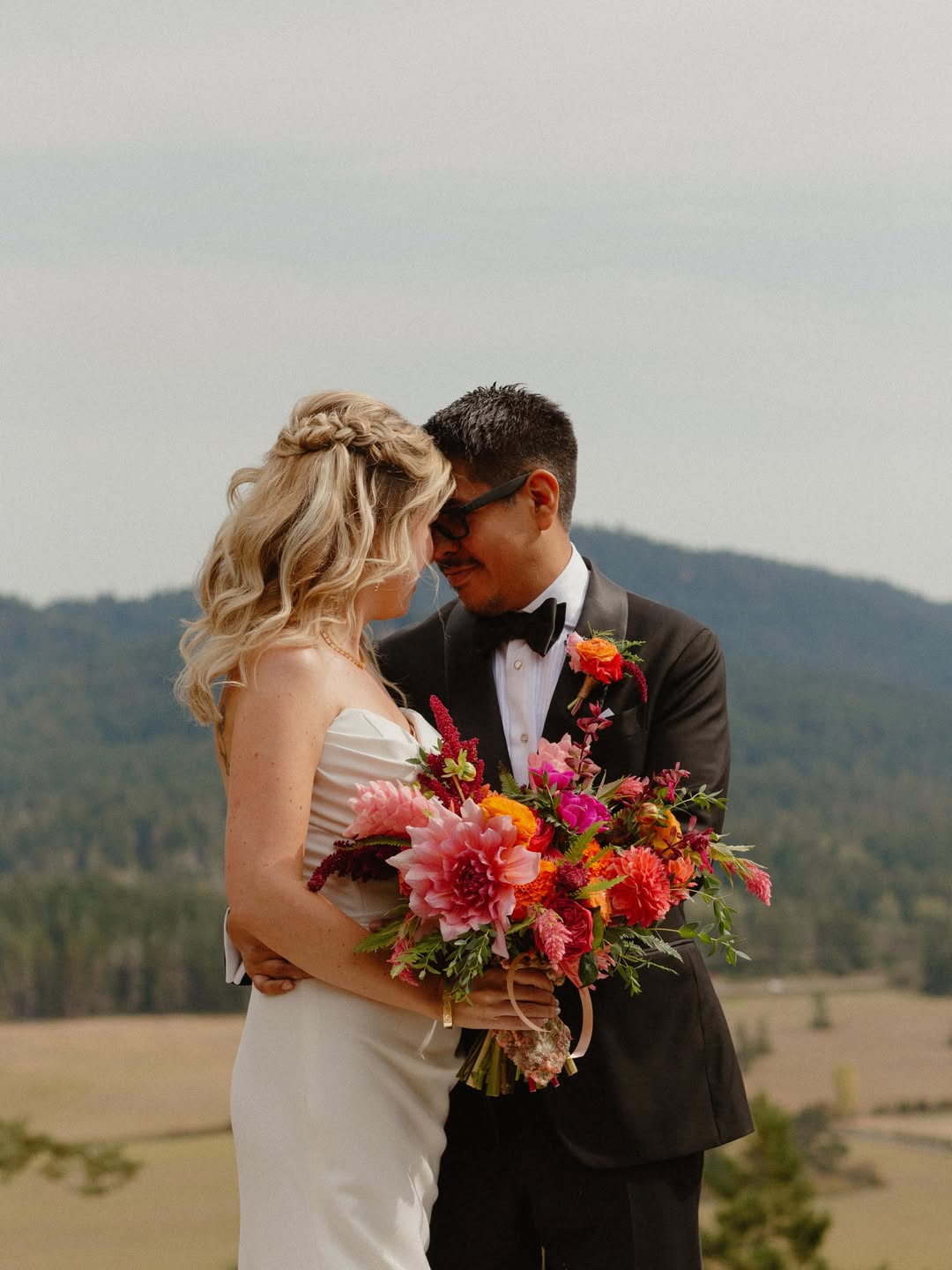 Eduardo and Jessi on their wedding day on Orcas Island